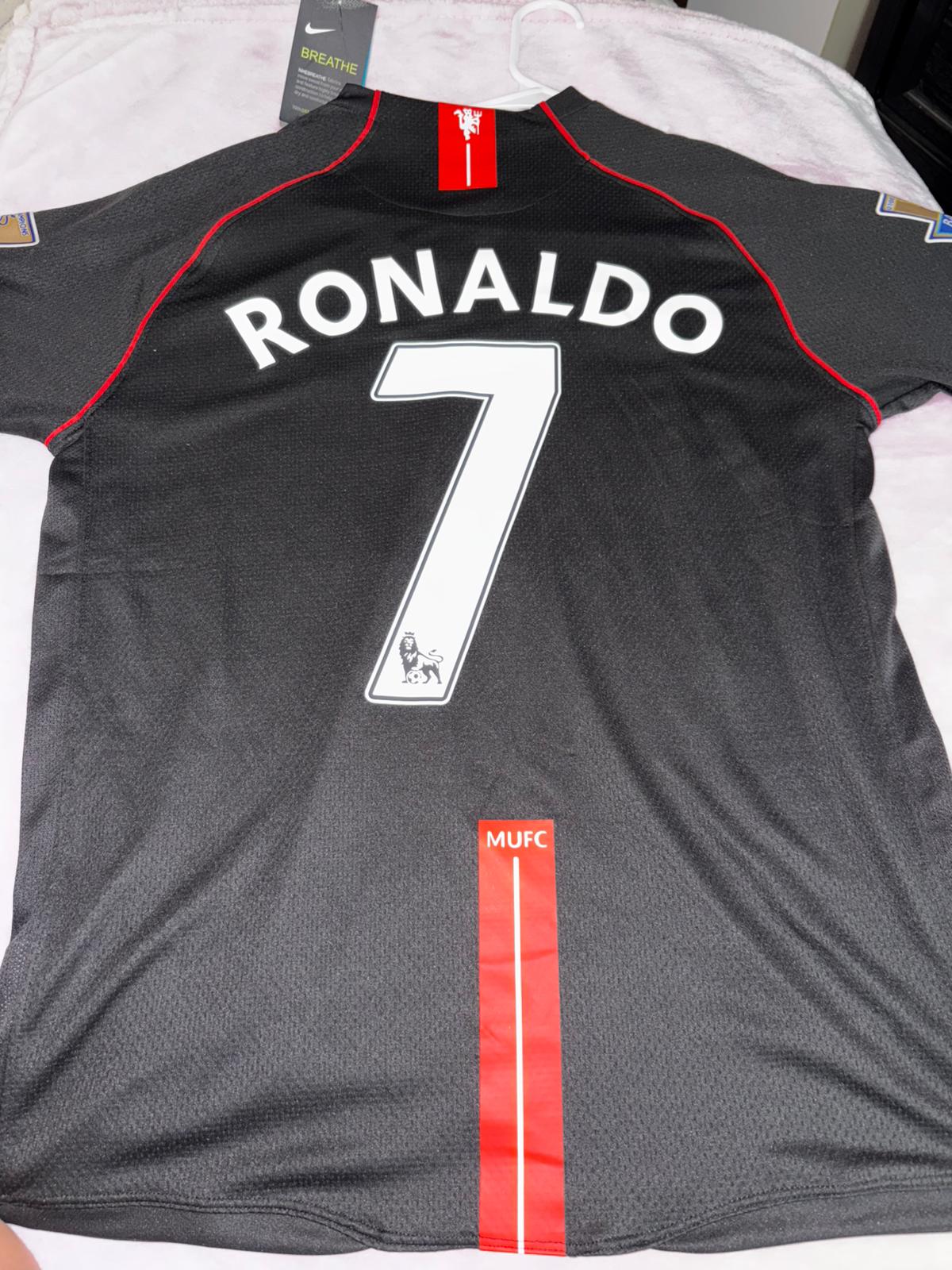 Cristiano Ronaldo Black Jersey #7 – Official Fan Edition